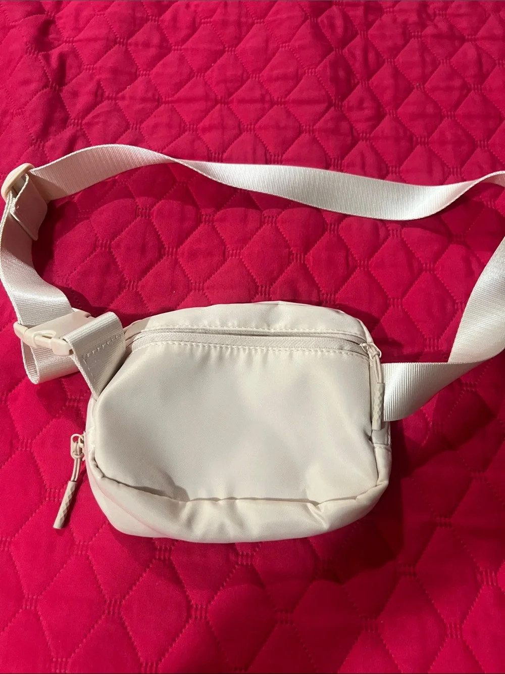 Source Unknown Cream Waist Belt Bag